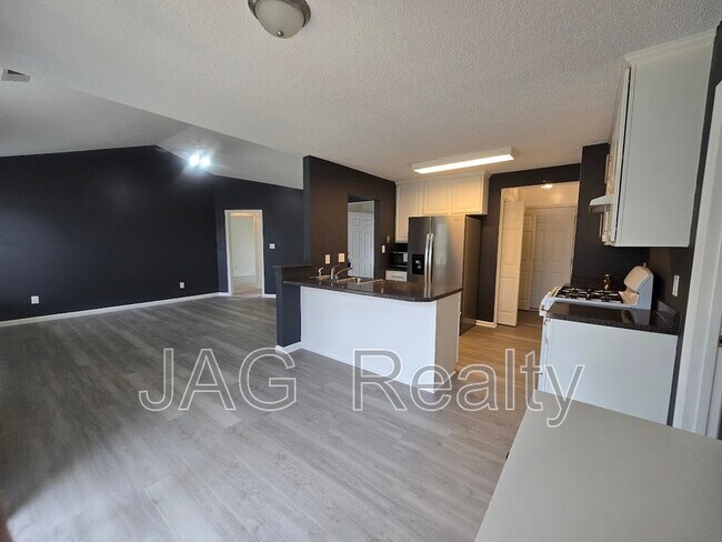 Building Photo - 1142 Stallings Rd