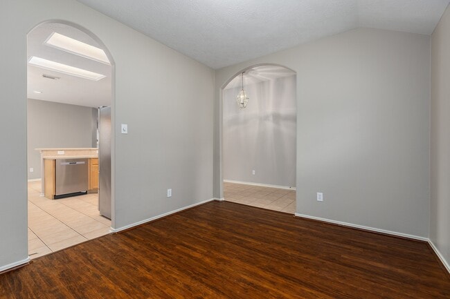 Building Photo - 18126 Stone Trail Manor Dr