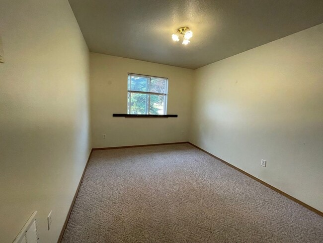 Building Photo - 105 Ben Williams Ln