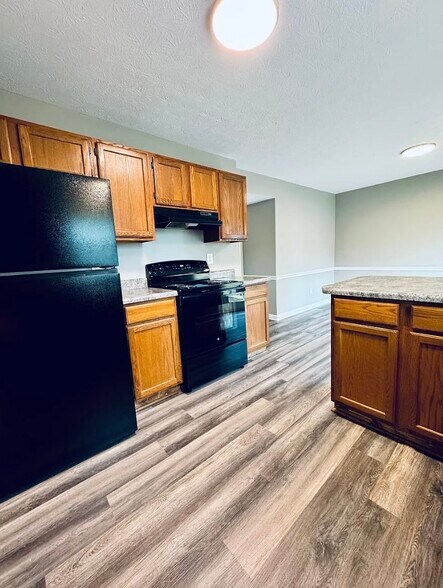 Building Photo - 206 S Keeneland Dr