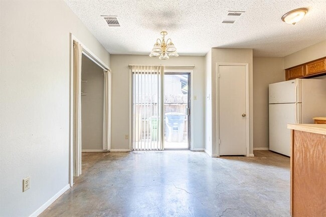 Building Photo - 6201 Berkett Cove