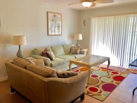 Building Photo - 5150 Willow Links