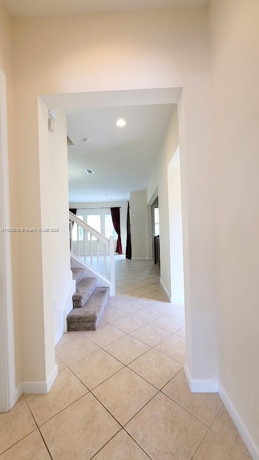 Building Photo - 6033 NW 118th Dr