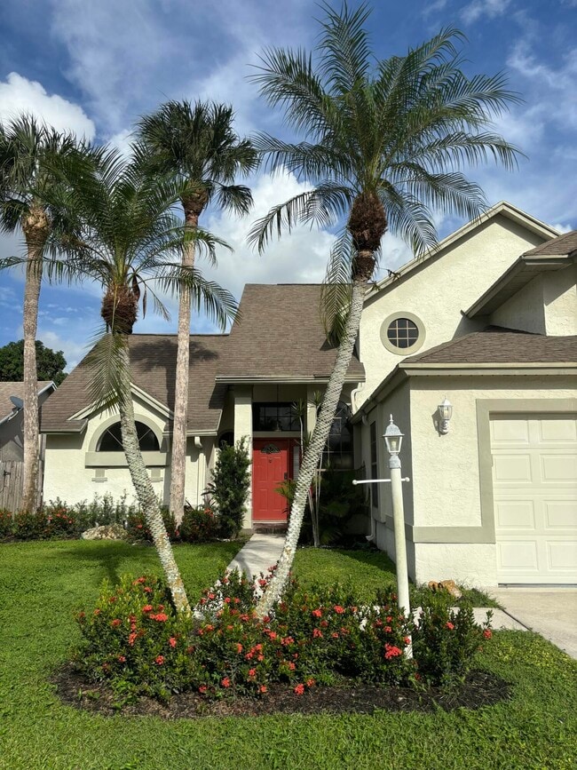 Building Photo - 12989 Meadowbreeze Dr