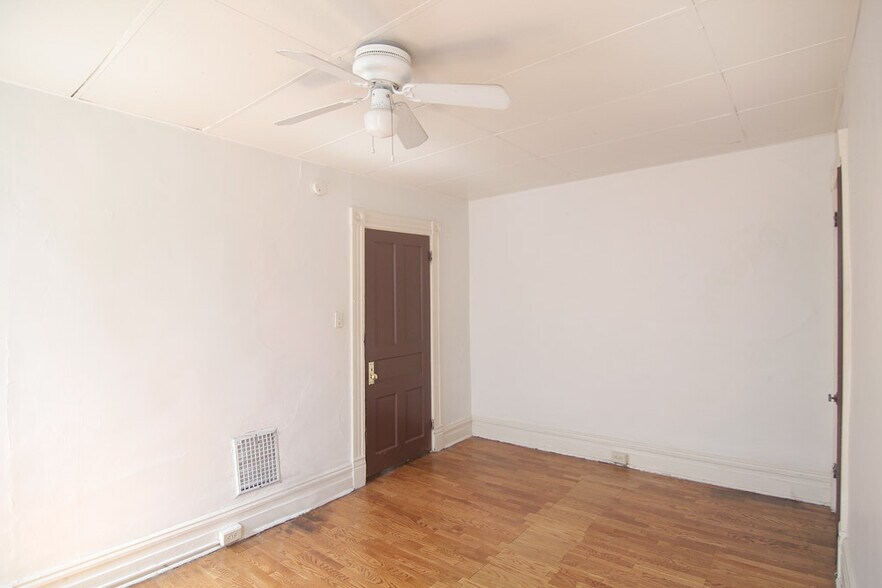 Building Photo - 618 West St