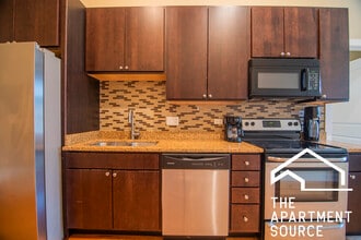 Building Photo - 3138 S Indiana Ave