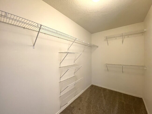 Building Photo - 2 STORY SW STYLE HOME W/LOFT