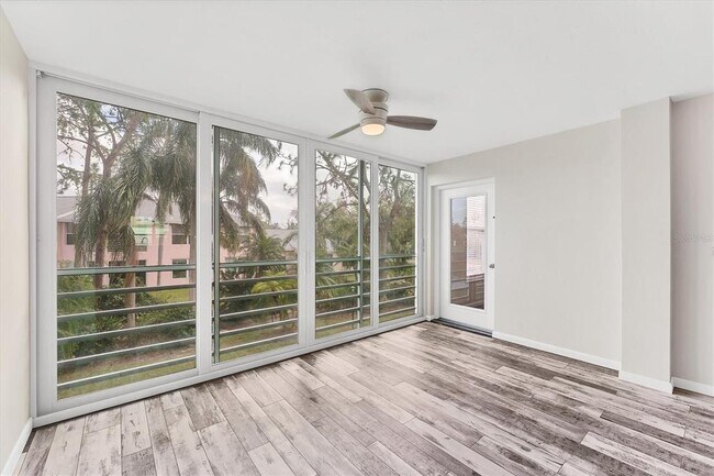 Building Photo - 4530 Pinebrook Cir