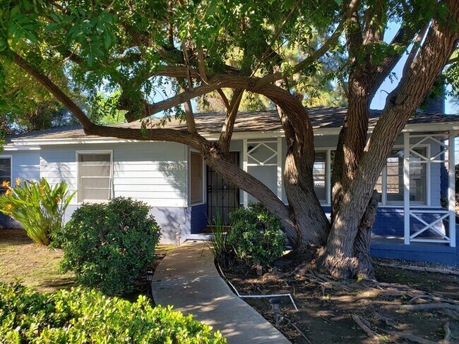 Building Photo - Charming Lemon Grove home!