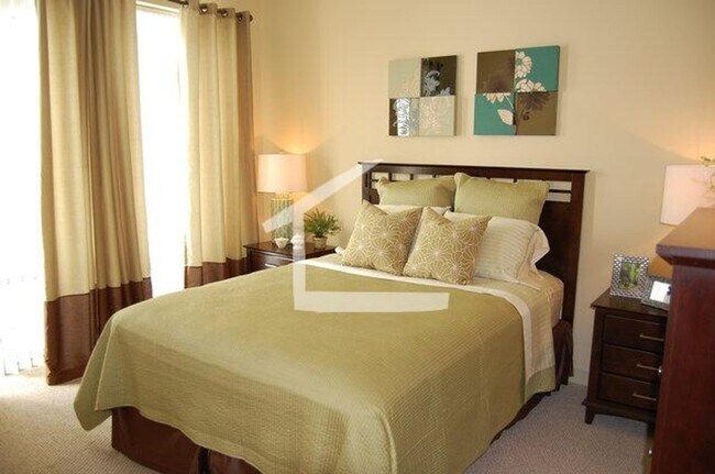 Building Photo - South Boston near Broadway MBTA 1BED / 1BA...
