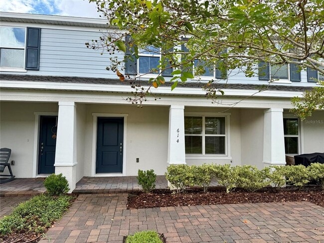 Building Photo - 614 Cheval Ln
