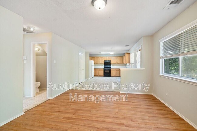 Building Photo - 808 Flatters Way