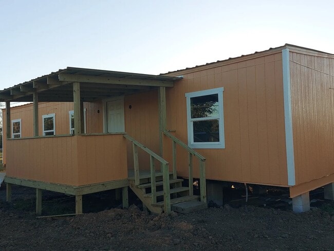 Building Photo - 18612 Baughman Dr