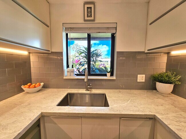 Building Photo - 3204 SE 11th St