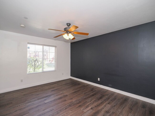 Building Photo - GROUND LEVEL CONDO UNIT