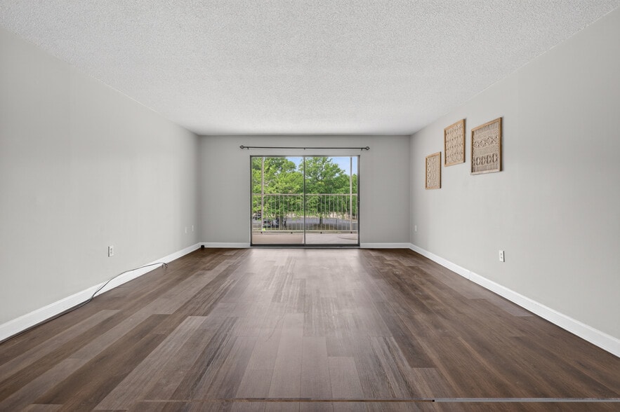 Building Photo - 1825 Saint Julian Pl