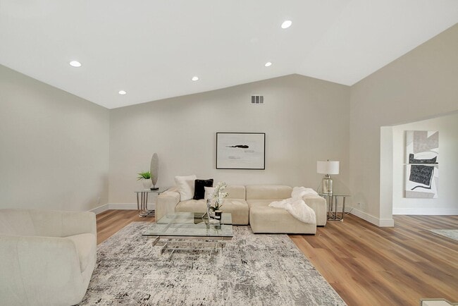 Building Photo - 21440 Campo Allegro Dr