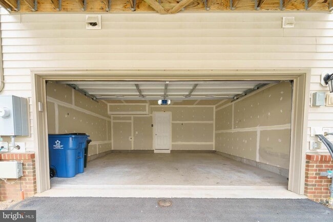 Building Photo - 23503 Adagio Terrace