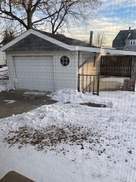 Building Photo - 2509 11th St