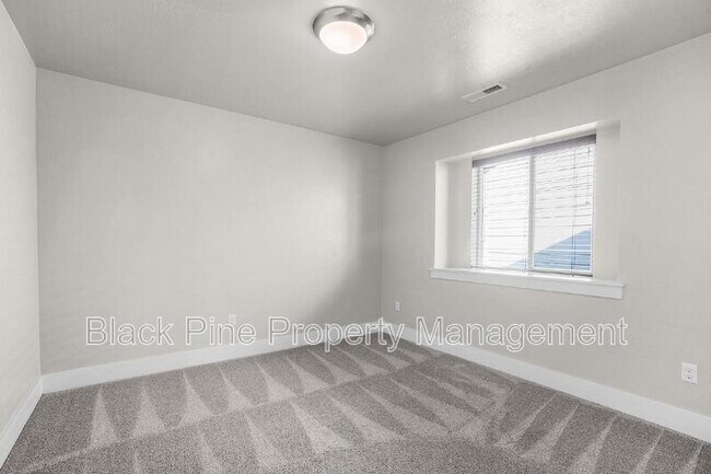 Building Photo - 1764 W Heavy Timber Dr