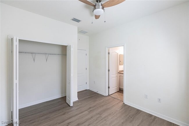 Building Photo - 12763 Fairington Way