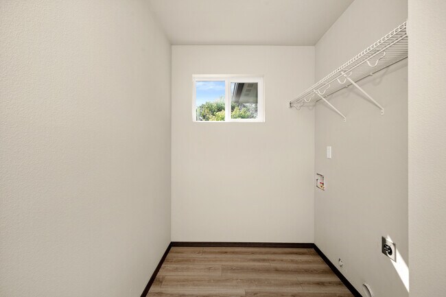 Laundry - 7229 E Pacific Way