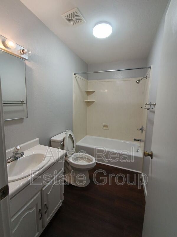 Building Photo - 7428 S 700 E