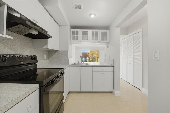 Building Photo - 301 NW 109th Ave