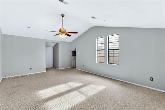 Building Photo - 26 Oakbrook Dr