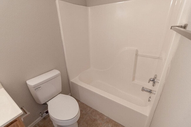 Building Photo - 5211 Currituck Ln