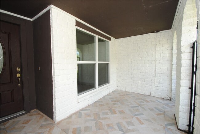 Building Photo - 11511 Creekhurst Dr