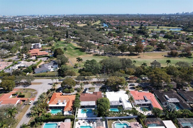 Building Photo - 3460 N 46th Ave