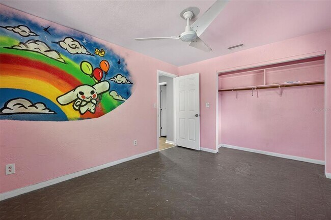 Building Photo - 260 13th St N