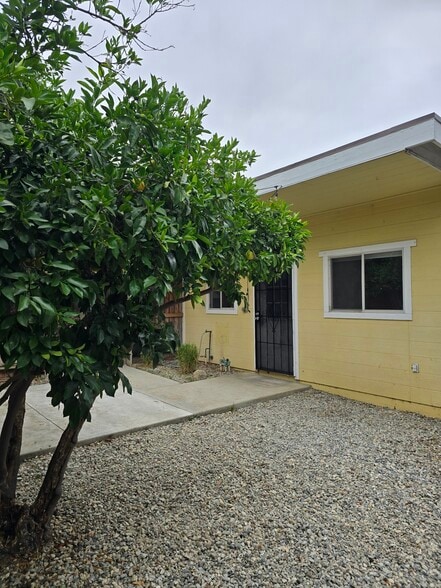 Primary Photo - 708 Palisade St