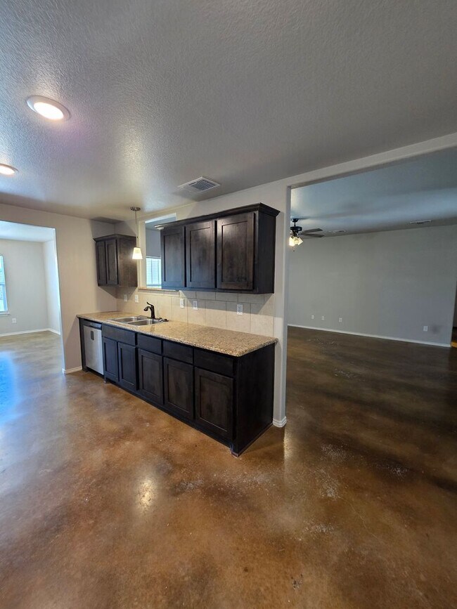Building Photo - 3103 Goblin Dr
