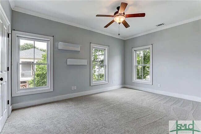 Building Photo - 4 BED | 2.5 BATH | PRIVATE OFF-STREET PARKING | OUTDOOR PATIO | WALK TO GARVIN HALL