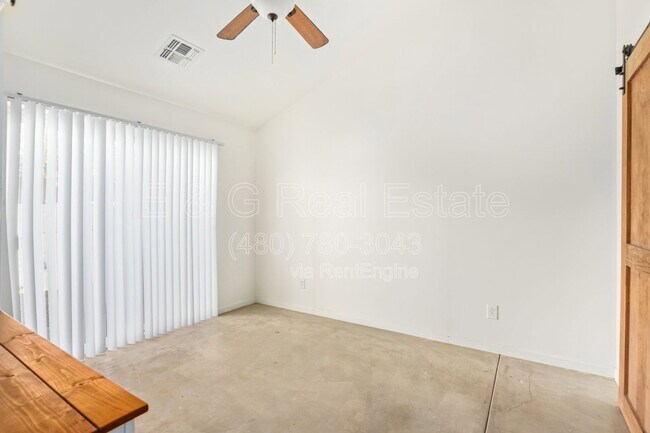 Building Photo - 505 N 16th Ave