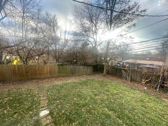 Building Photo - 3513 Sundart Dr