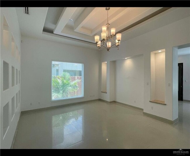 Building Photo - 23 E St