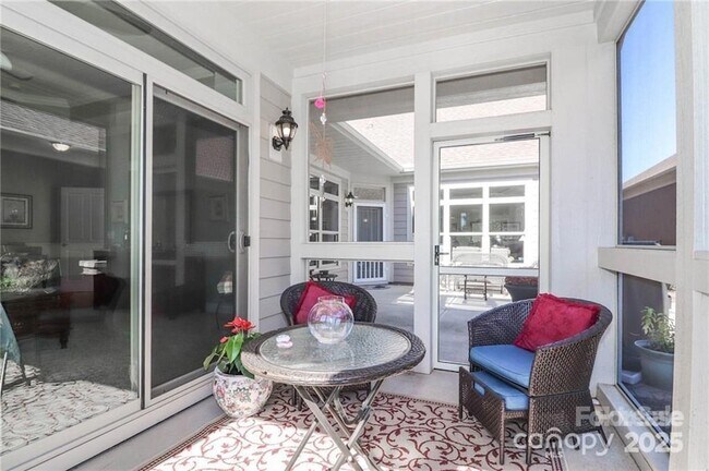 Building Photo - 115 Brawley Point Cir