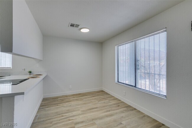 Building Photo - 6932 Kilgore Dr