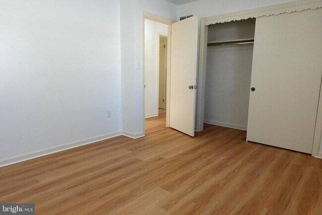 Building Photo - 25 Homestead Dr