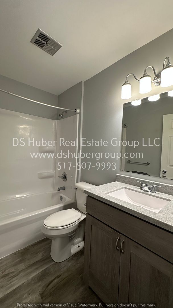 Building Photo - 1917 Bois Ile Dr