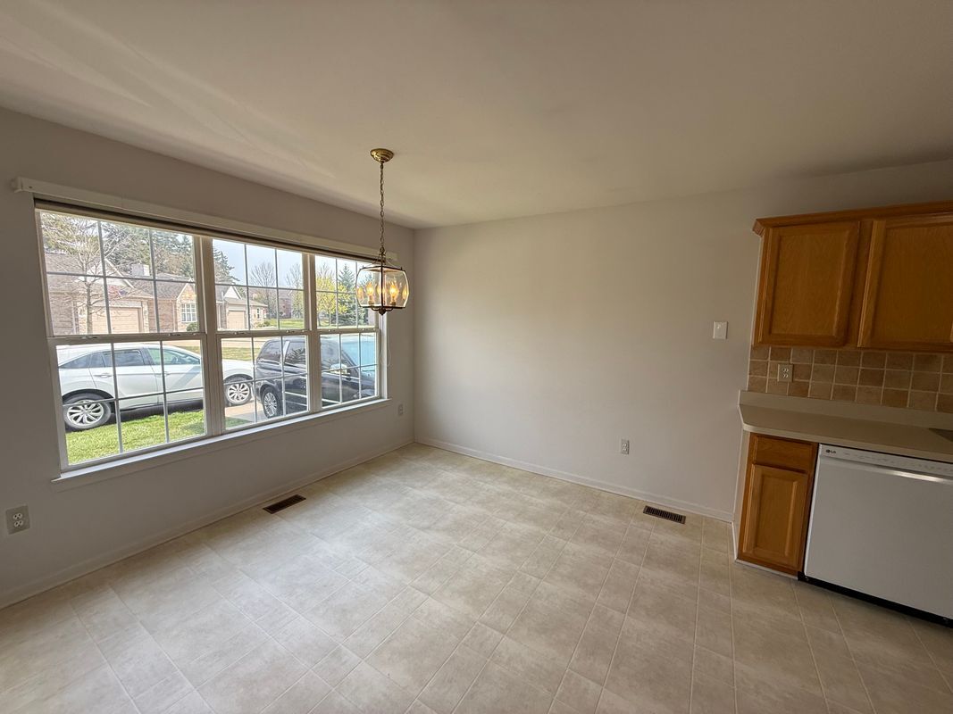 Building Photo - 41506 Greenspire Dr