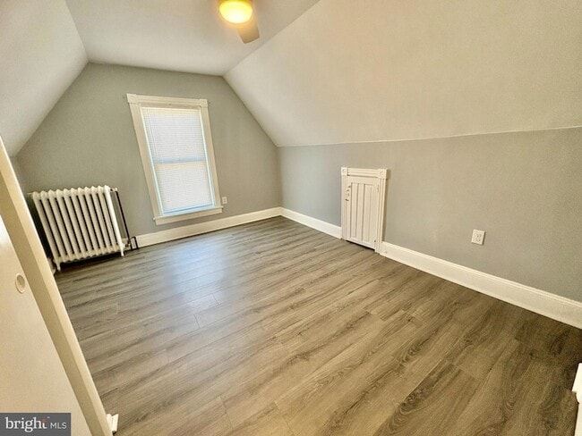 Building Photo - 735 Morgan Ave