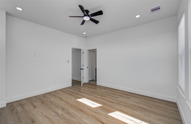 Building Photo - 1506 McKee St