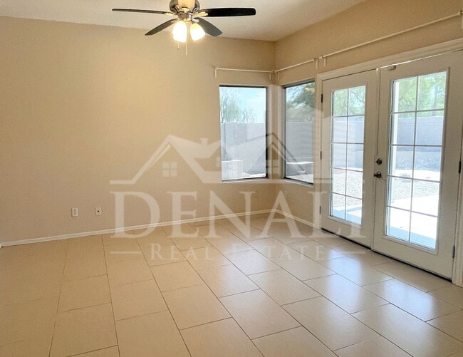 Building Photo - 8372 S Stephanie Ln