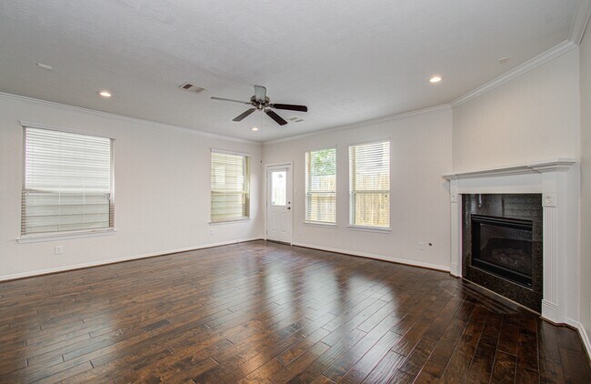 Building Photo - 4908 Crawford St