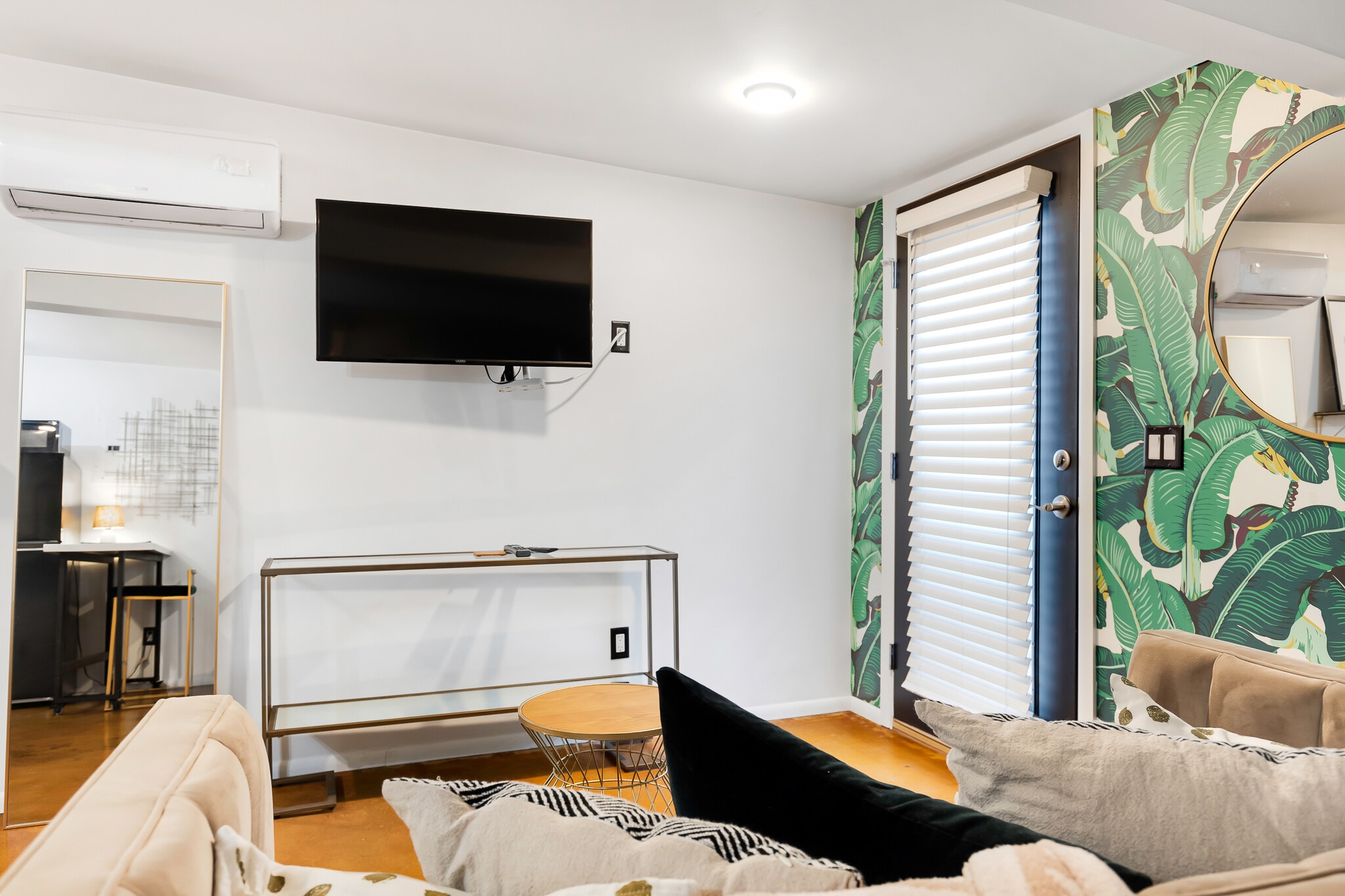 Building Photo - 1525 E Diamond St