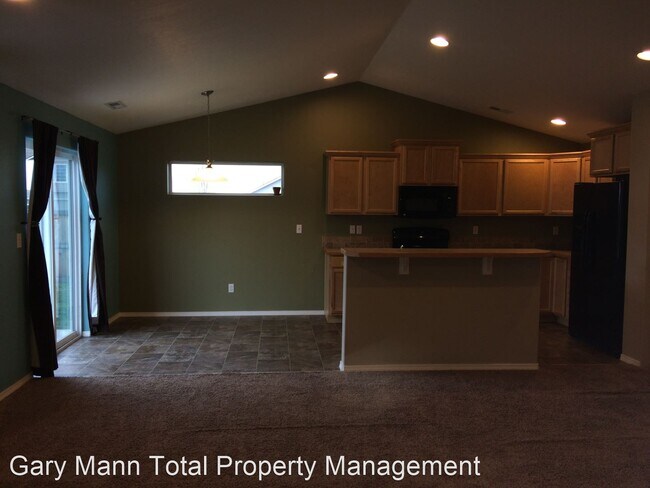 Building Photo - 3 br, 2 bath House - 1615 E Filmore Dr